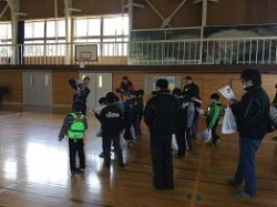 避難先施設視察の様子