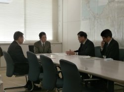 中国電力による説明の様子