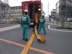 大量送水車による代替注水訓練