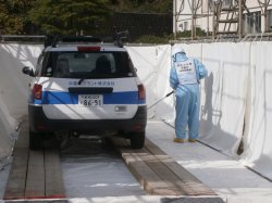 支援拠点（広瀬中央公園）における車両除染訓練