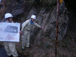 露頭調査（女島地点）