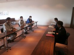 県及び三朝町による聞取りの様子